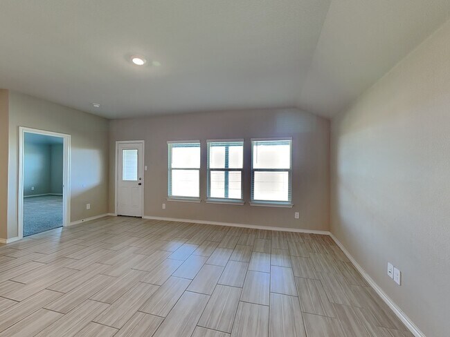 Photo - 772 Cofer Wy