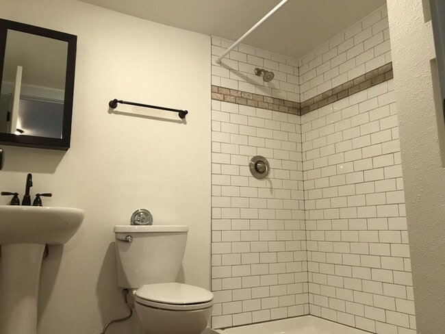 Photo - Red Maple Apartments