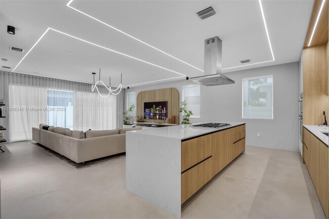 Photo - 7533 NW 98th Ct