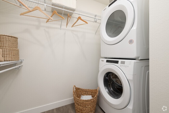 1BR, 1BA - 705SF - Laundry