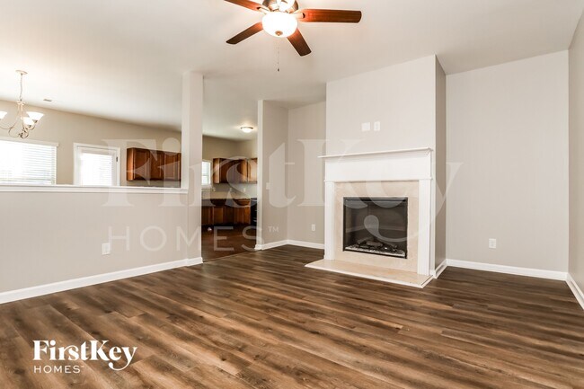 Photo - 1317 Bass Ln