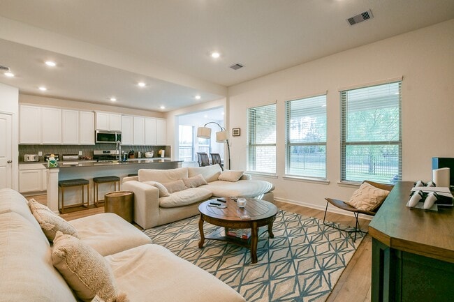 Photo - 9405 Vis Fls Trce