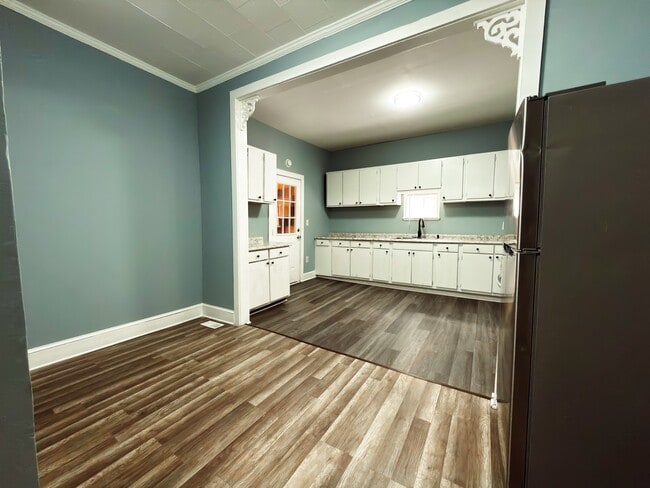 Photo - 408 S 12th St