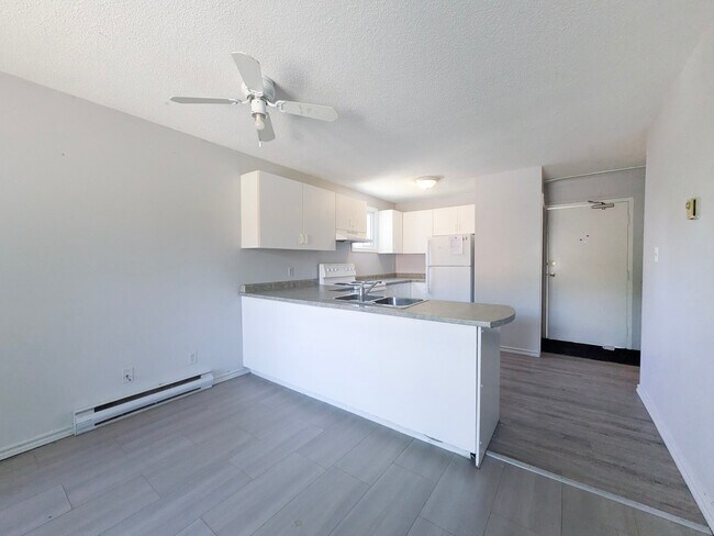 Photo - Student Rental at 32 Noecker! Unité 1