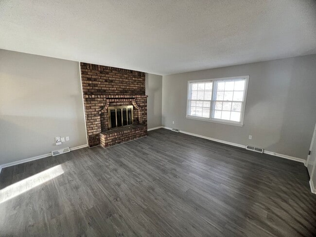 Photo - Beautiful Home with Two Living Rooms and Plenty of Outdoor Space