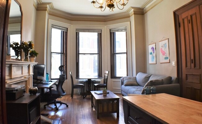 Building Photo - 31 Fairfield St Unit 2 Rental