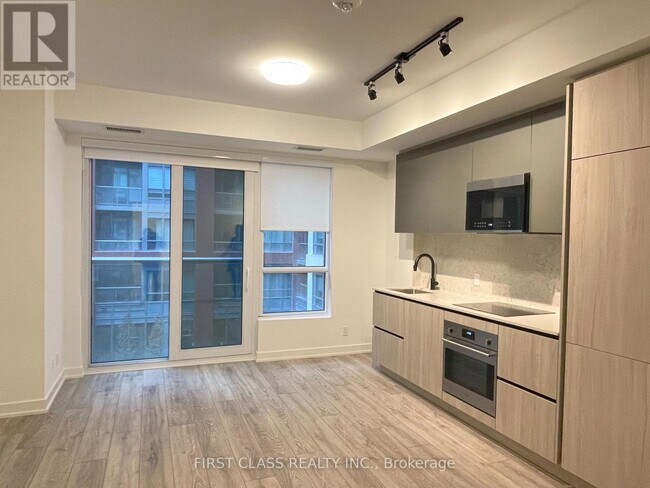 Photo - 108 Peter St Unit 609