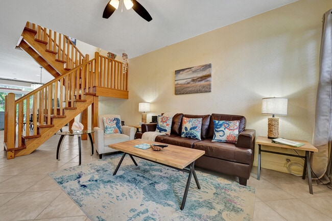 Photo - 220 Pine Ave