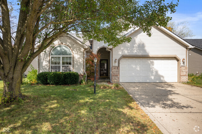 Building Photo - 5886 Hollow Oak Trail Rental