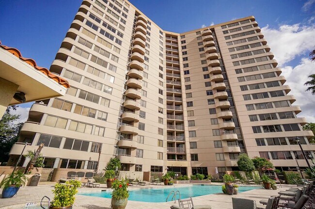 Photo - 3525 Sage Rd Condo Unit 710