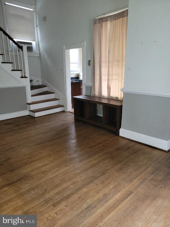 Photo - 1107 Prince Edward St