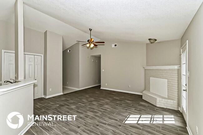 Photo - 7145 Peppermill Ln