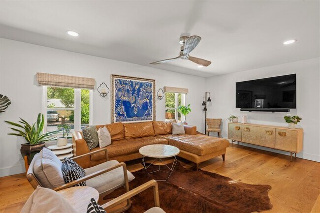 Photo - 2215 Alta Vista Ave