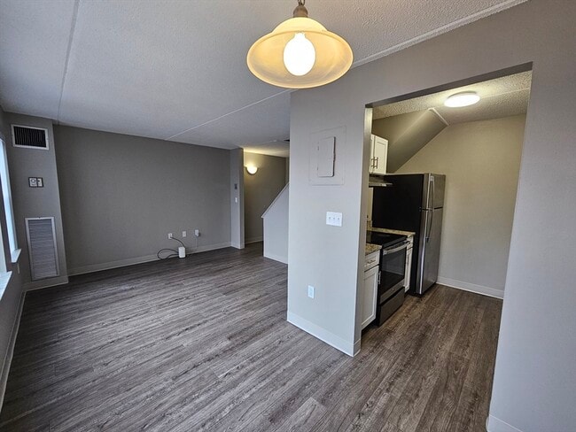 Building Photo - 50 Island View Pl Unit 411 Rental