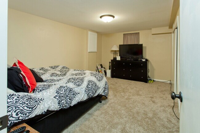 Photo - Charming 3-Bed Duplex in SE Minneapolis