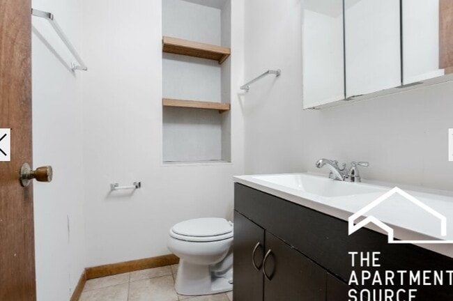Photo - 2523 N Lincoln Ave Unidad B3