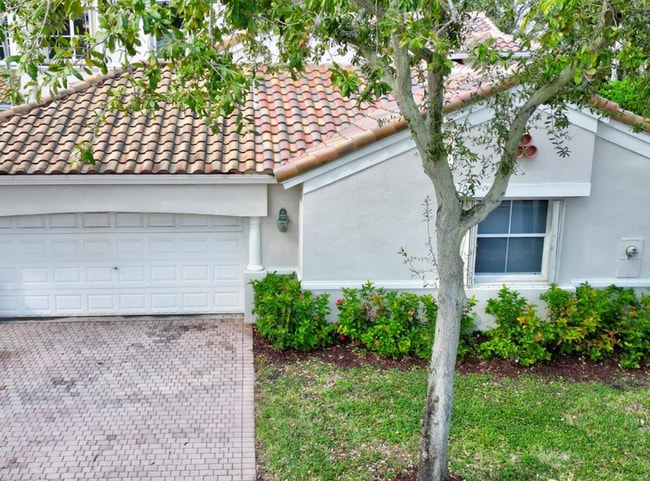 Photo - 17999 SW 35th St