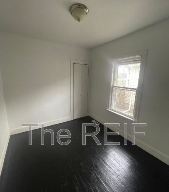 Photo - 1733 Kansas Ave