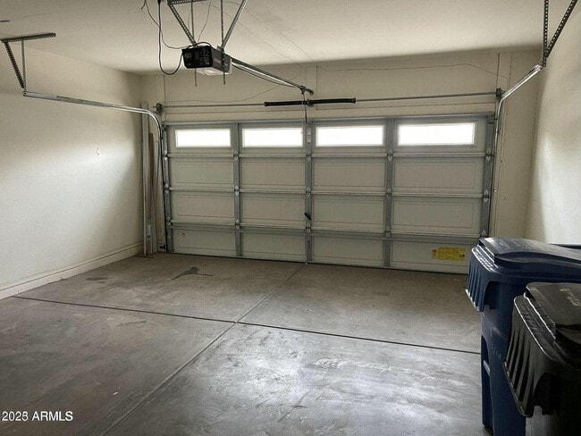 Photo - 3117 S Southwind Dr