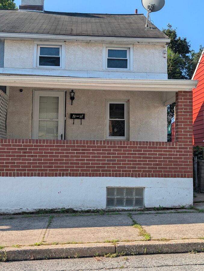 Photo - 25 Walnut St