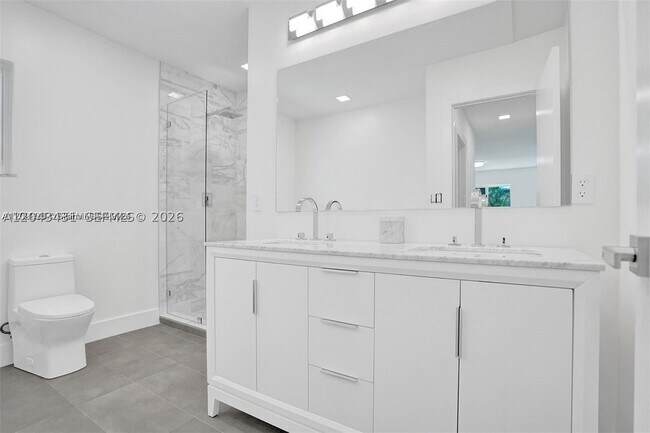 Photo - 630 NE 52nd St