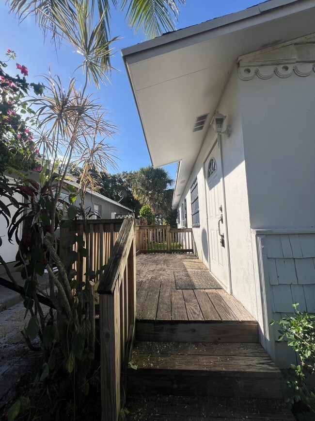 Photo - 700 N Hepburn Ave