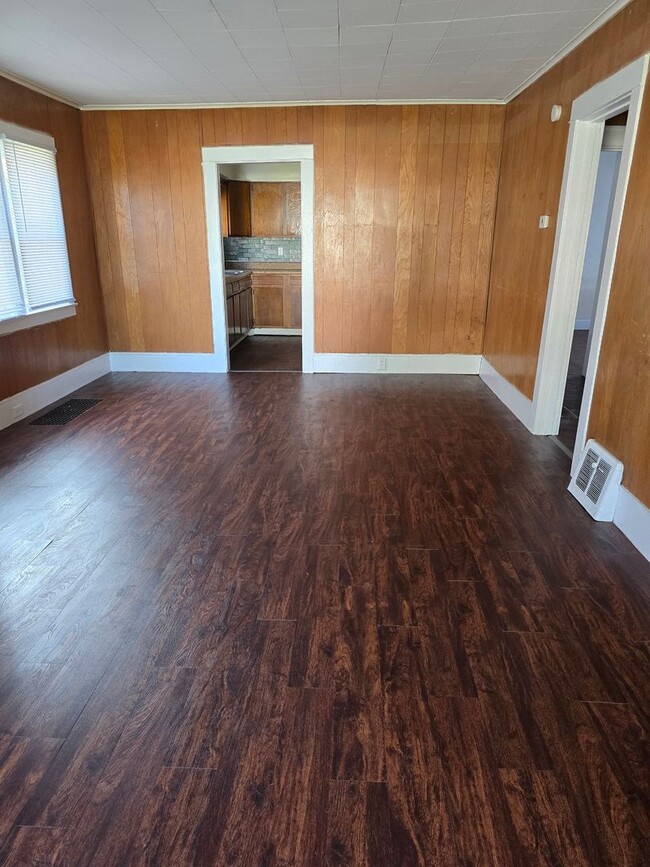 Photo - 2 bedroom house with attached garage