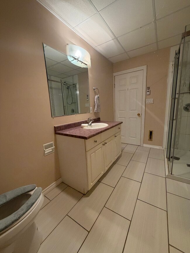 Photo - 11232 12 Av NW