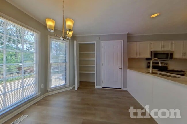 Photo - 4809 Glenwhite Dr