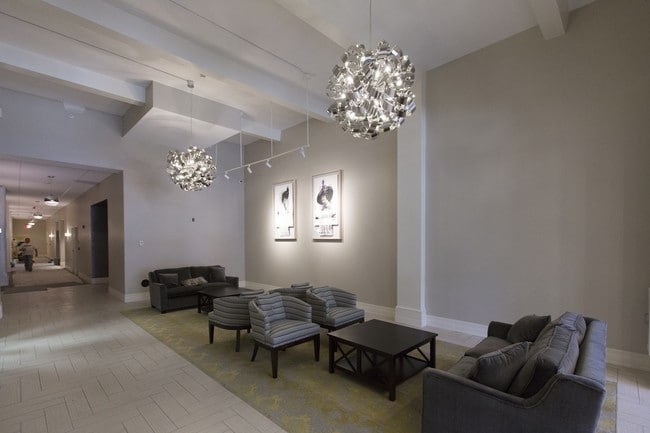 Photo - The Sinclair