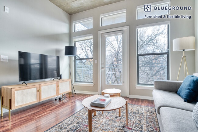 Photo - 1717 Toomey Rd Unit FL5-ID167