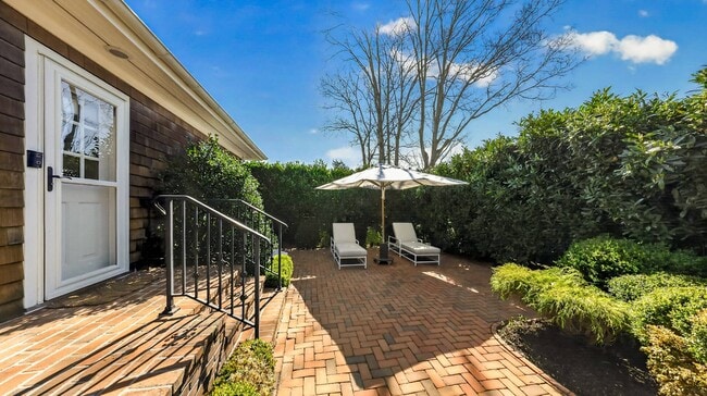 Photo - 16 Miller Ln