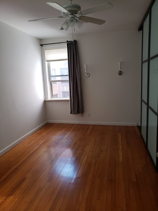Photo - 280 Ocean Pkwy