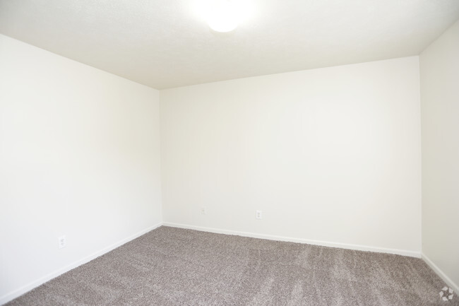 Parkwood Apartments For Rent in Kentwood, MI | ForRent.com