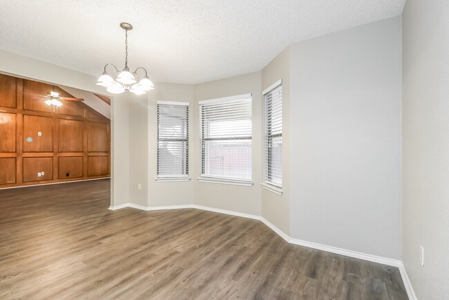Photo - 6303 Berlinetta Dr