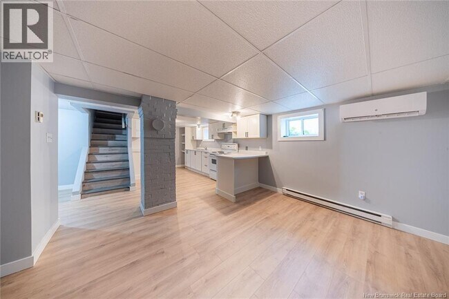 41 Vail St