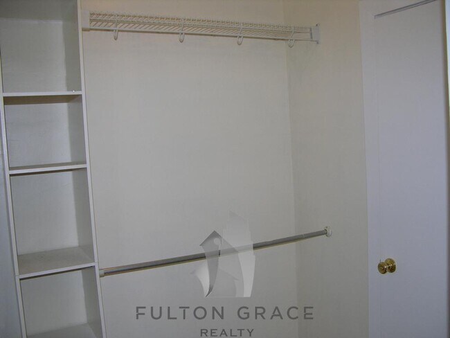 Photo - 4521 Malden St Unit 204