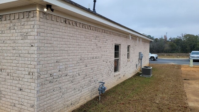 Photo - Fully Furnished 3BR/2BA Duplex in Avalon Subdivision!