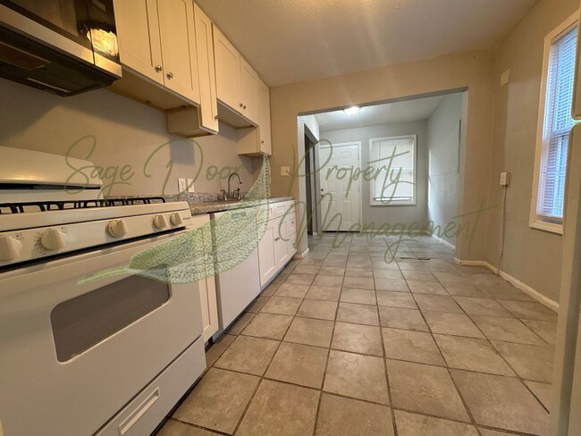 Photo - UPSTAIRS LOFT SPACE!!!