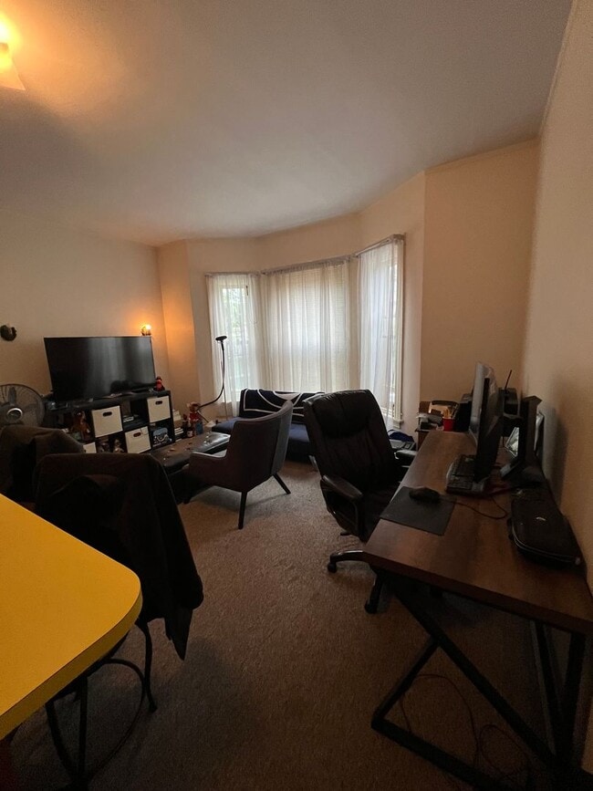 Photo - 55 S College St Unit Apt 1