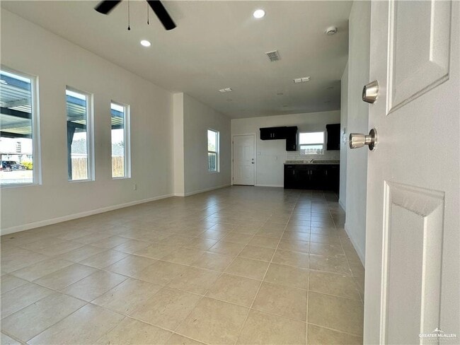 Photo - 14 Rafael Dr Unit 4