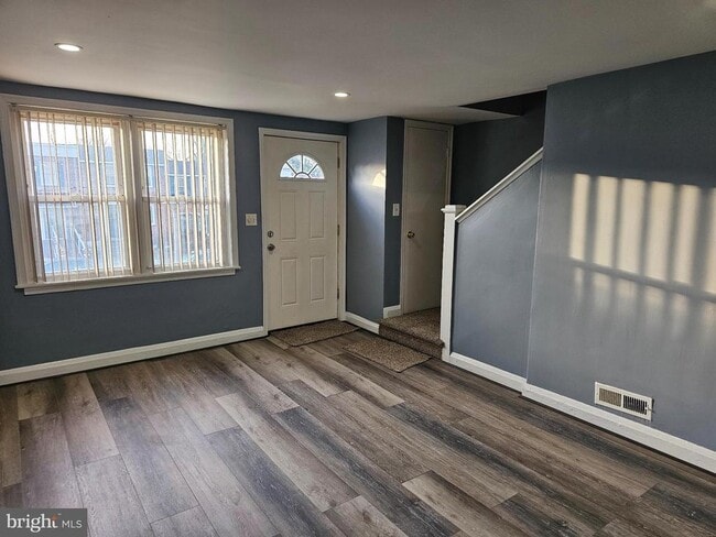 Photo - 3238 Westmont Ave