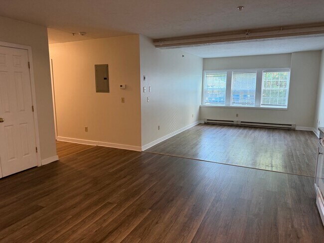 Photo - 30 Gatehouse Rd Unit 309