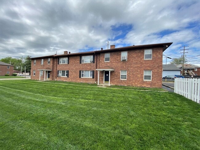 1 Bedroom- Grandview Area - 1 Bedroom- Grandview Area Apartment Unit 1234KIE
