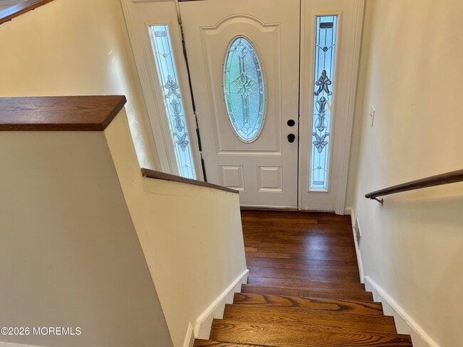 12 White Dr