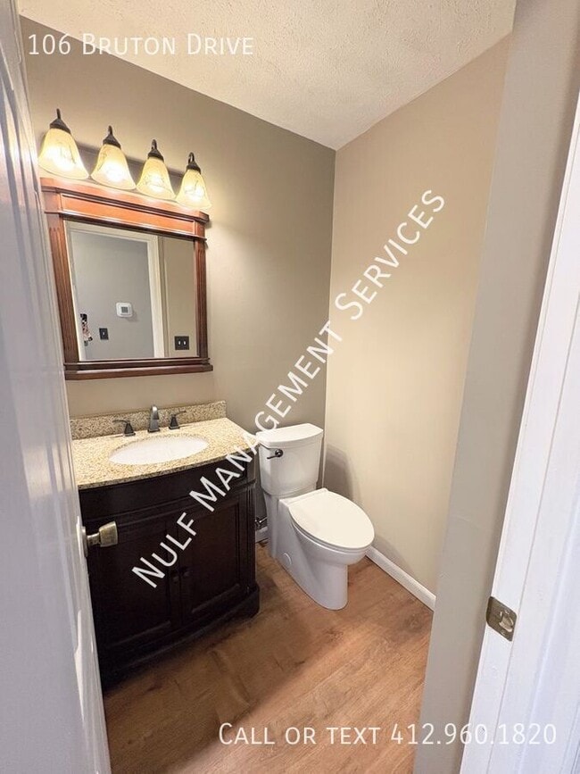 Photo - 106 Bruton Dr