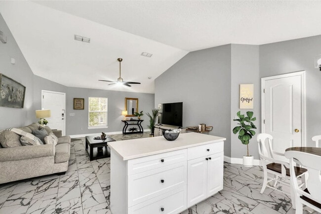 Building Photo - 242 Blue Jay Way Unit ID1249235P Rental
