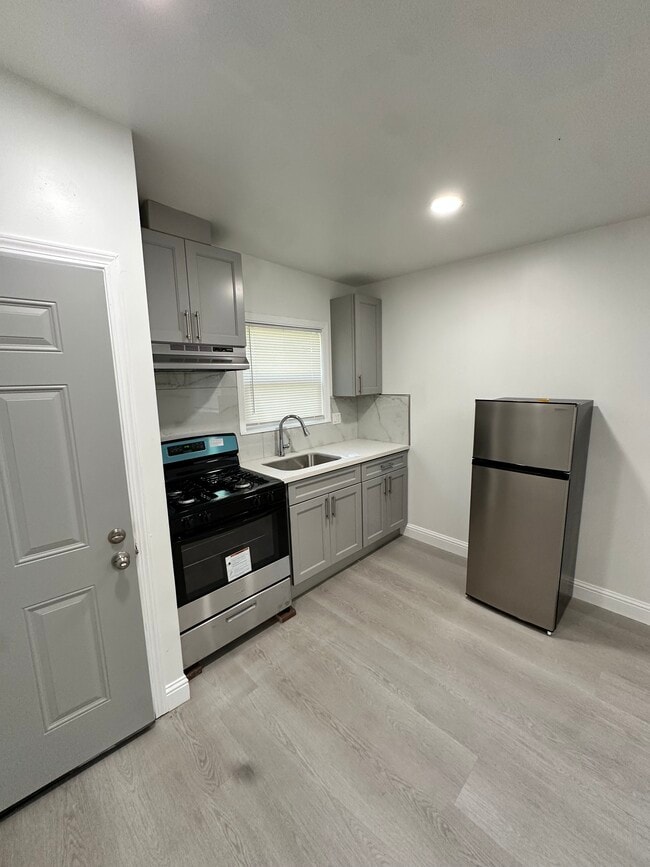 Photo - 1532 Woolsey St