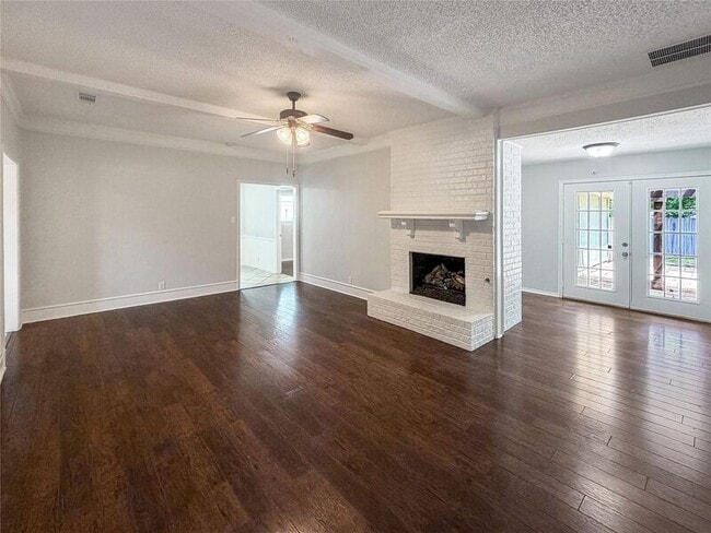 Photo - 1857 El Paso St