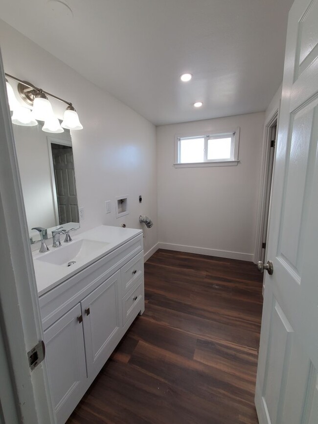 Photo - Nicely updated 2 bedroom/2bath condo